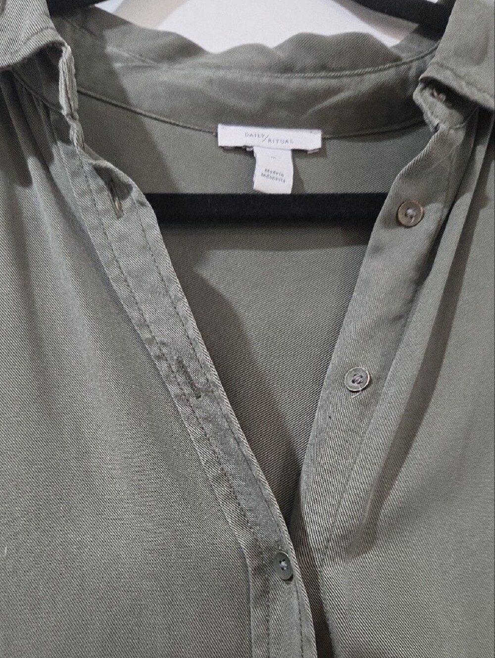 Daily Ritual Olive Green Button-Down Shirt - Picture 5 of 6
